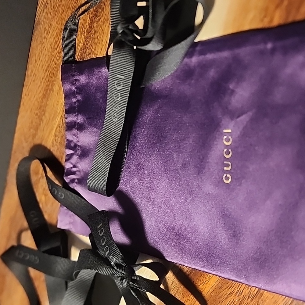 Gucci Pouch & Ribbon